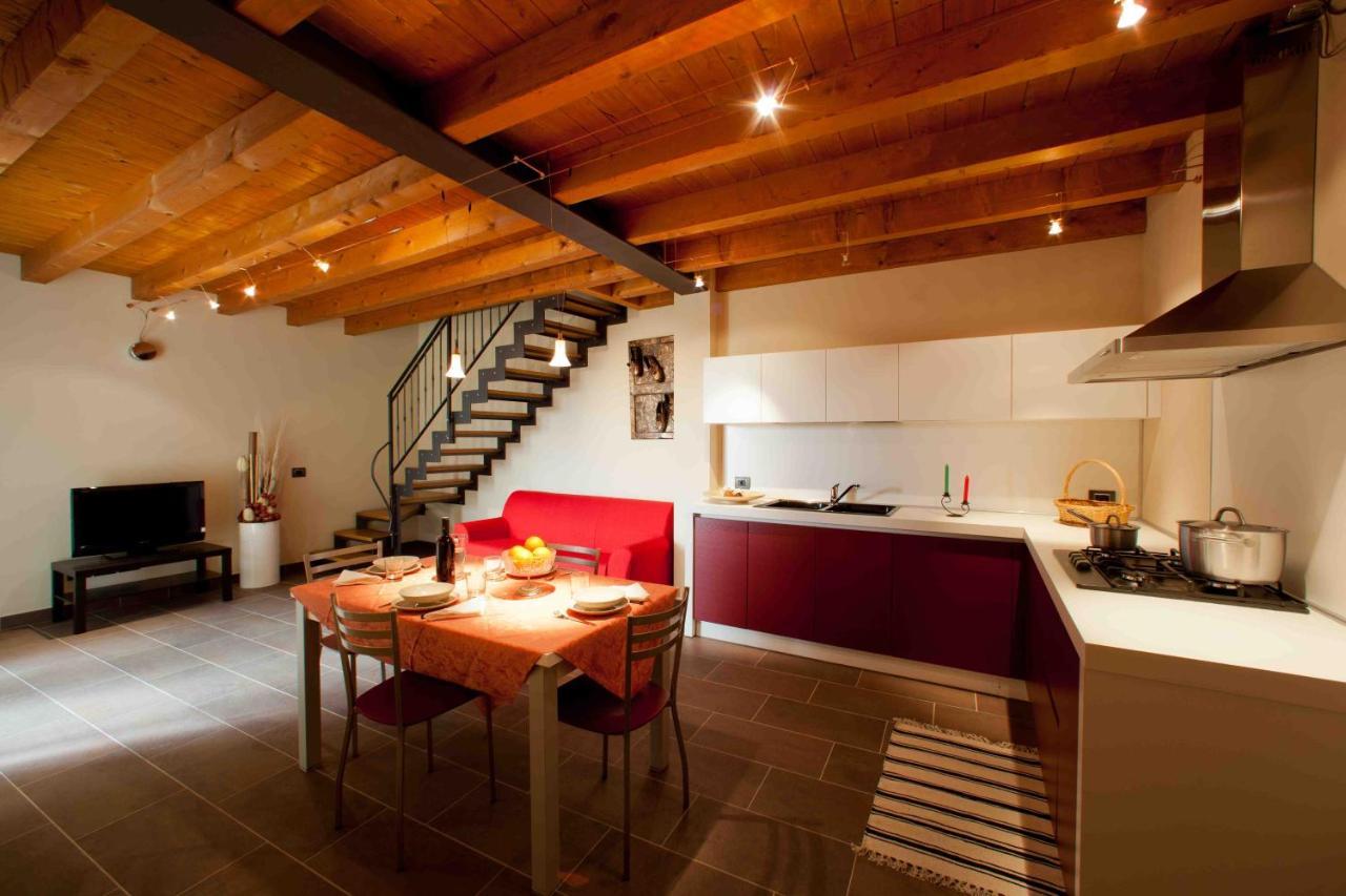 Aparthotel La Casa Del Nonno à Monzambano Extérieur photo